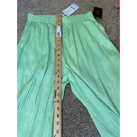Asos NA-KD x Phiaka wide leg flowy pants in green crinkle wide leg pull on NEW S - Picture 6 of 11